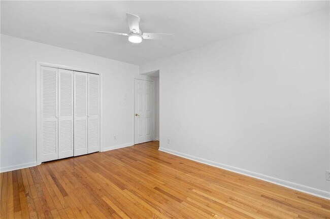 Building Photo - 274 Land O Lakes Ct NE