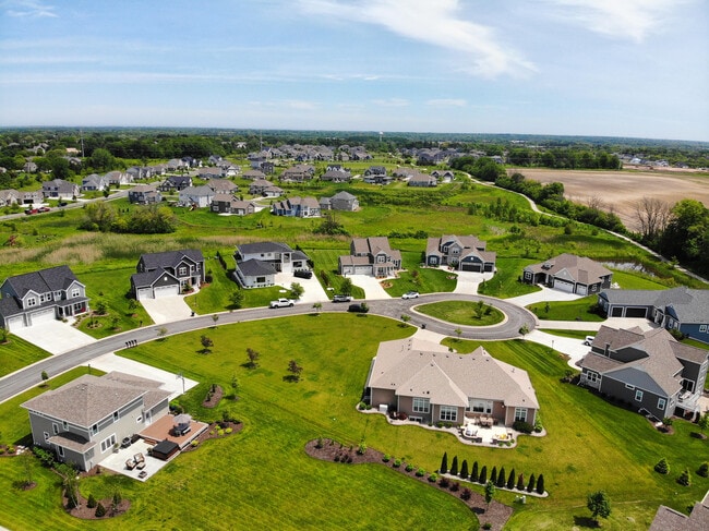 Building Photo - 10875 Tartan Ct