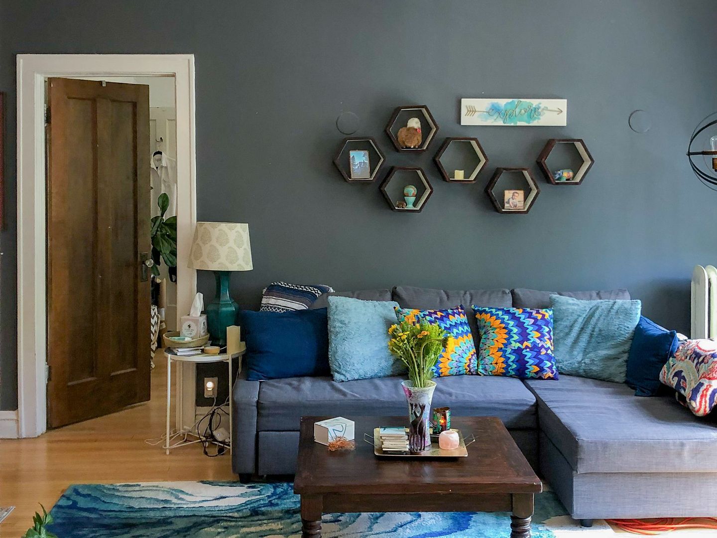 Building Photo - 428 W Surf St