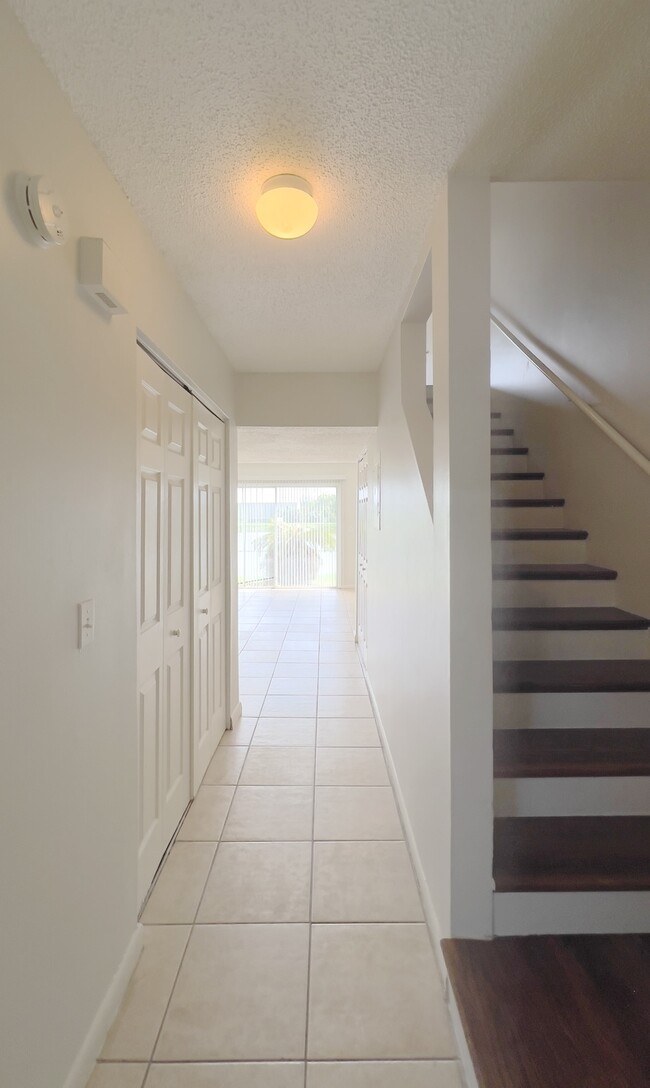 Building Photo - 12344 Fox Hound Ct