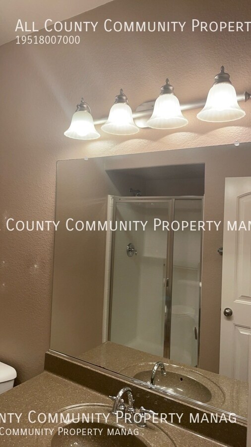 Building Photo - 40298 Hannah Way