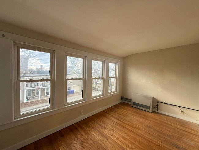 Building Photo - 442 Merrimack St