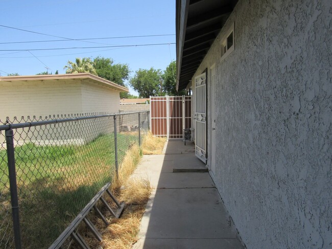 Building Photo - West Lancaster Duplex