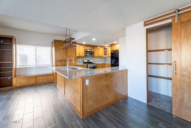 Building Photo - 7037 Luz De Espejo Dr