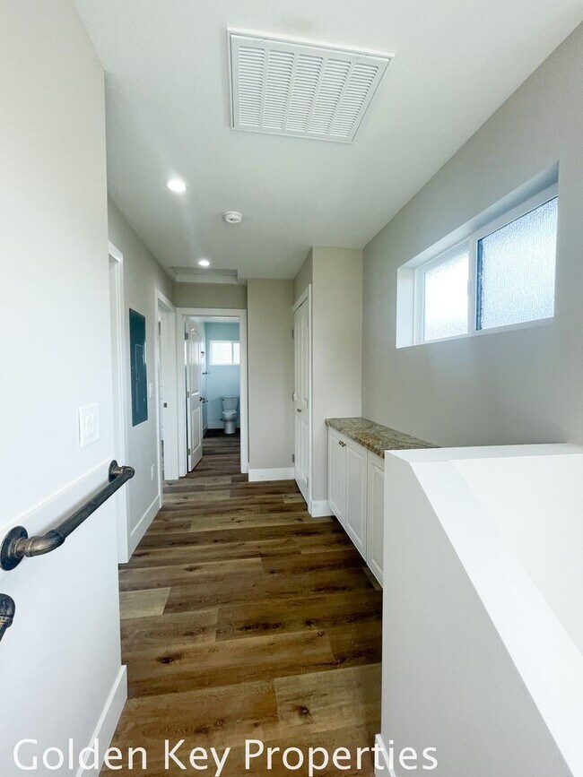 Building Photo - 4864 Alondra Way