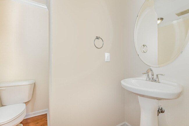 Building Photo - Glenwood North Townes