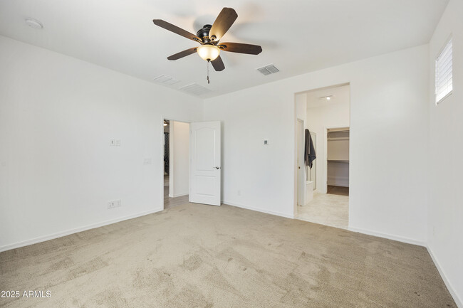 Building Photo - 5854 S Del Rancho