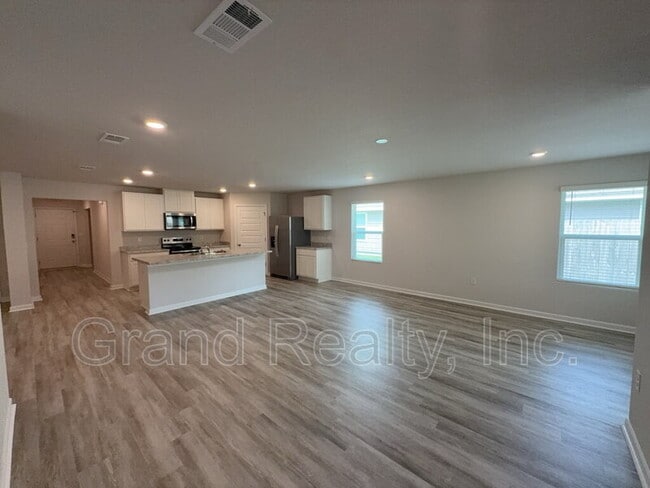 Building Photo - 4955 Red Cedar Rd