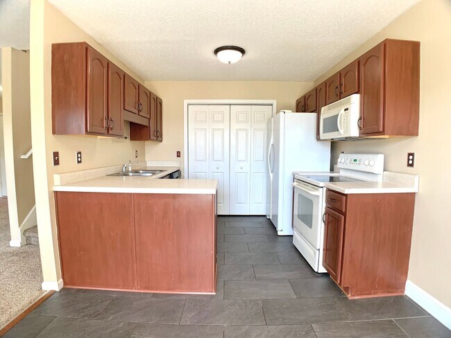 Building Photo - 4080 Challis Dr