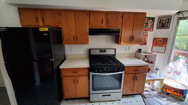 Building Photo - 4182 Bayberry Ct