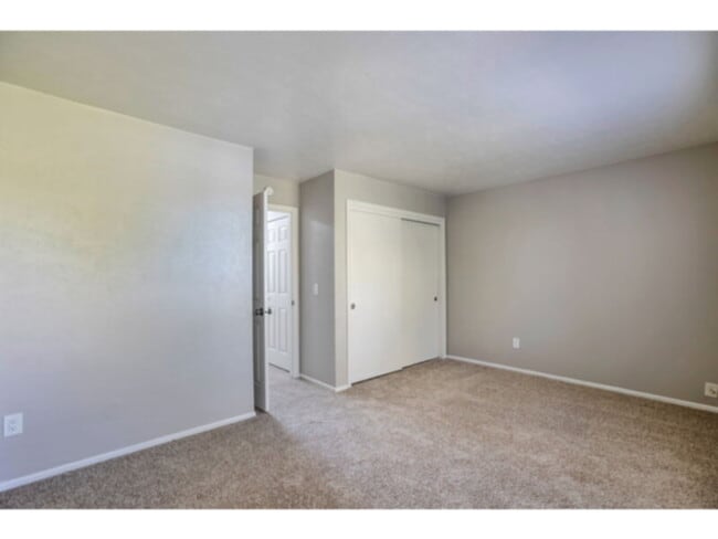 Building Photo - 792 S Patton Ct