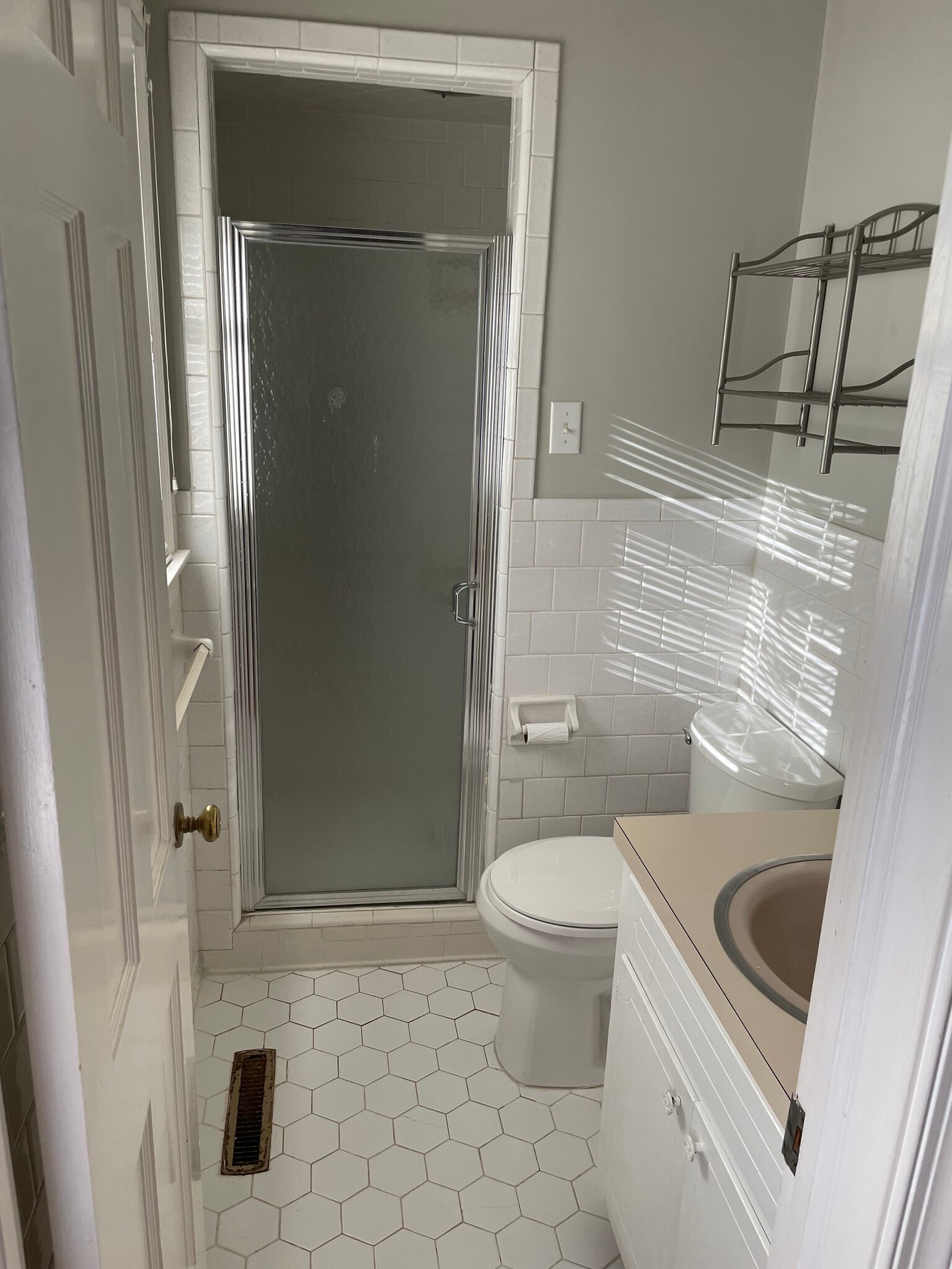 Master Bath - 202 Norwood Dr
