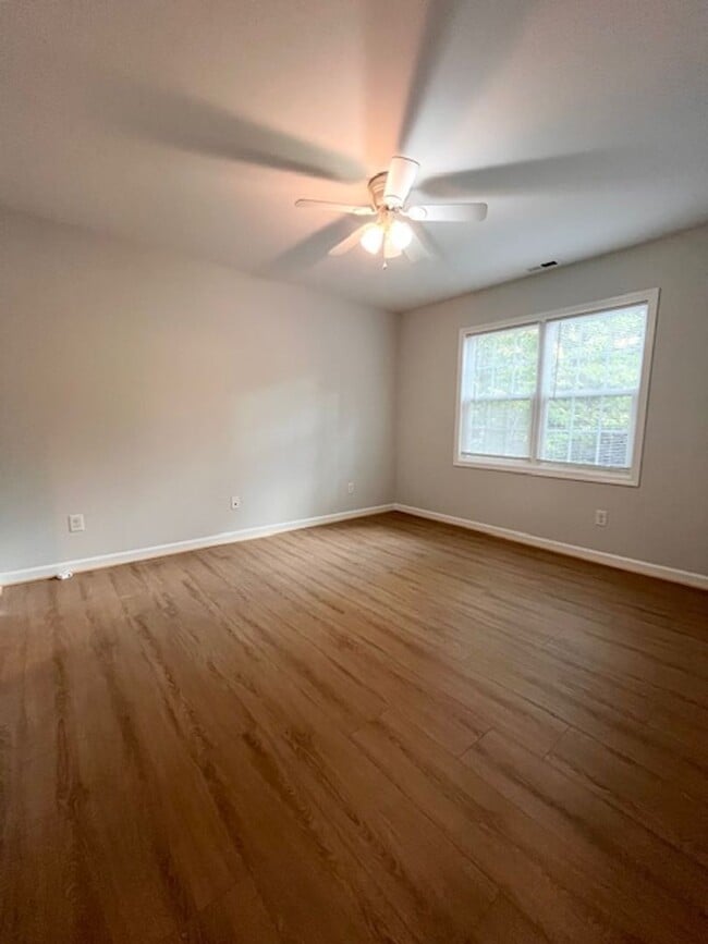 Building Photo - 253 Rockaway Dr