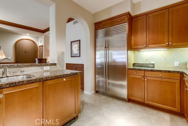 Building Photo - 11 Saraceno