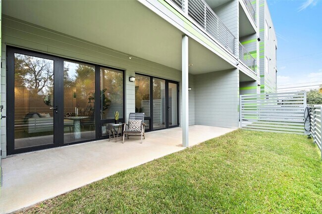 Building Photo - 4004 Banister Ln