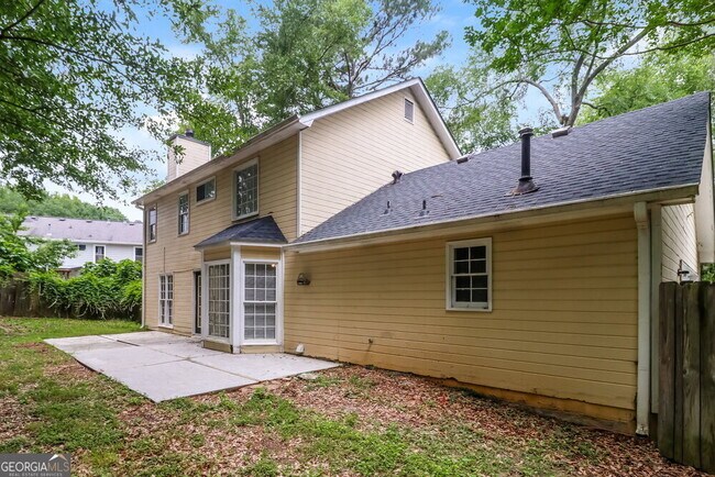 Building Photo - 2885 Summit View Ct