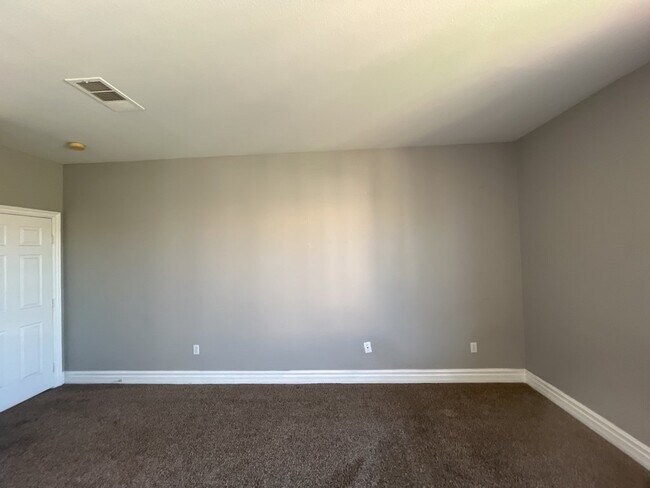 Building Photo - Stunning 2 story, 5-bedroom home in Rhodes Ranch