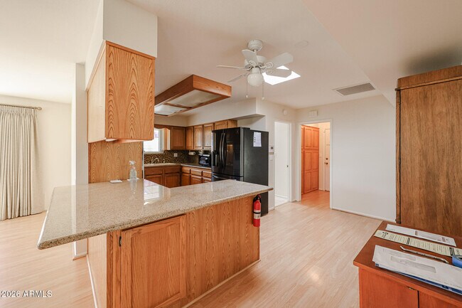 Building Photo - 9821 N 110th Ave