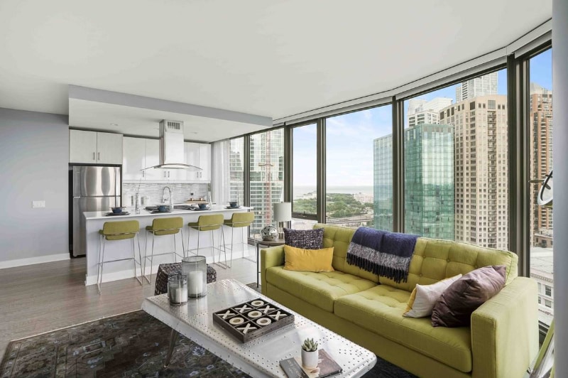 Building Photo - 1053 S State St