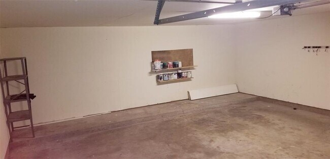 Building Photo - 3007 Glen Ct