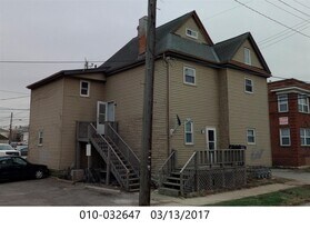 Building Photo - 1502 Hunter Ave