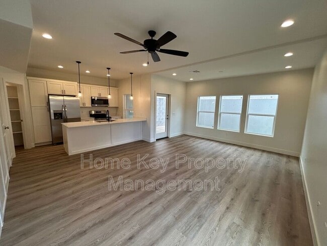 Building Photo - 1549 Mead Ln