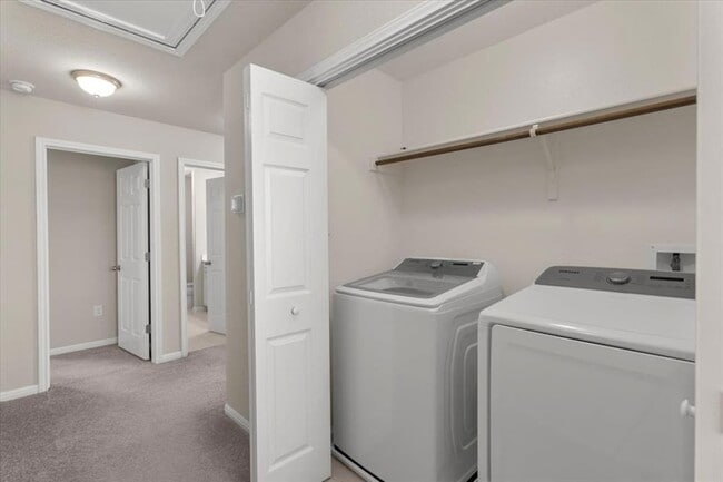 Building Photo - 121 Emerald Pass