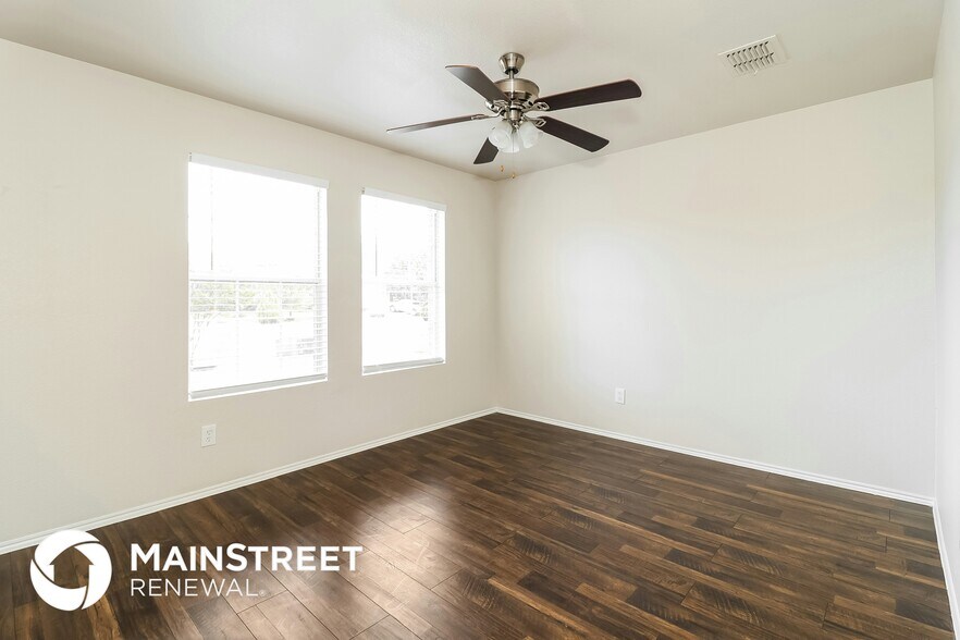 Building Photo - 1113 Switchgrass Ln