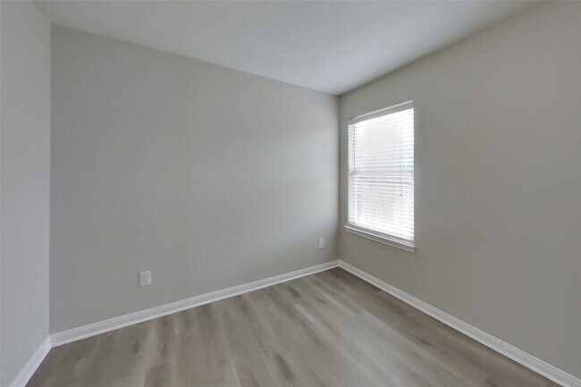 Building Photo - 308 Crooked Pine Court