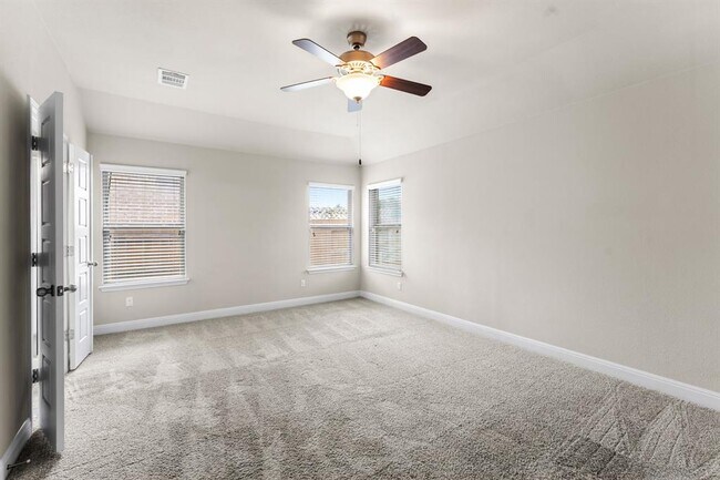 Building Photo - 1104 Chad Dr