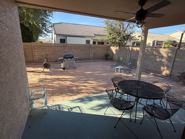 Building Photo - Gilbert 3 Bed, 2 Full Bath Single Story Home