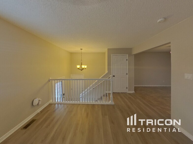 Building Photo - 6725 Defoe Ave