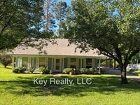 Building Photo - ****108 Lake Dr.- Pineville, Holiday Circle Sub.