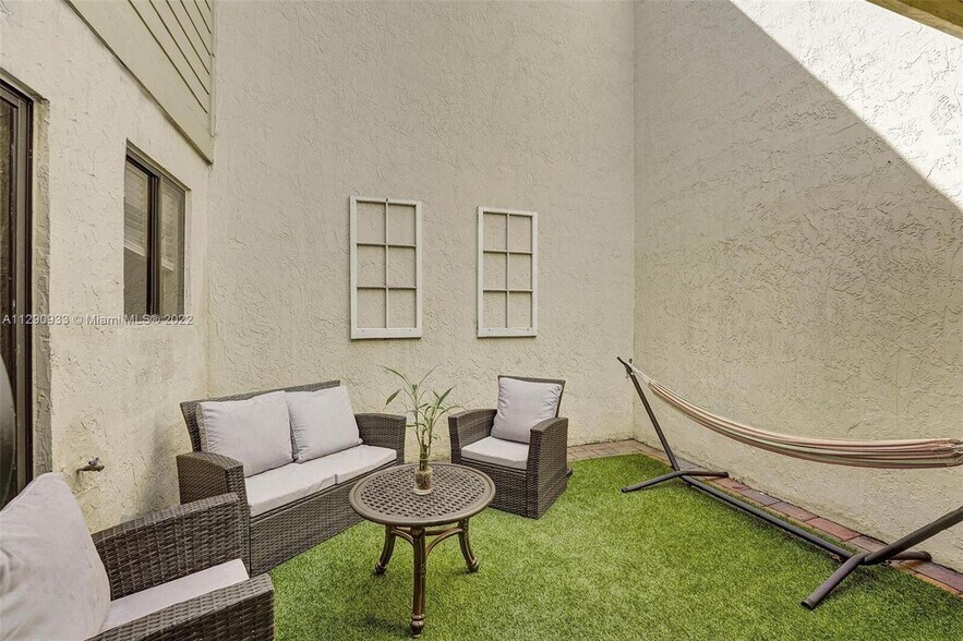 Building Photo - 22322 Pineapple Walk Dr