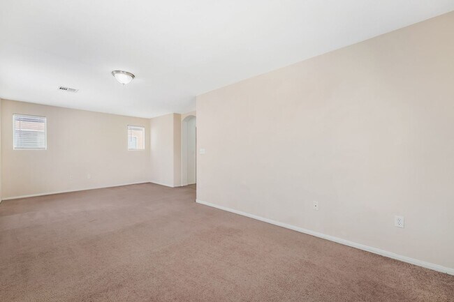 Building Photo - Modern Comfort in the Heart of Coronado Ranch!