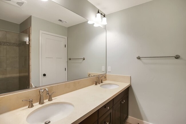 Building Photo - Rare Bella Riviera! Where the Upper East m...