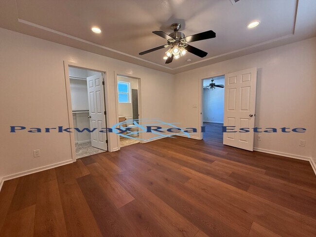 Building Photo - 8549-8551 Wintergardens Blvd.