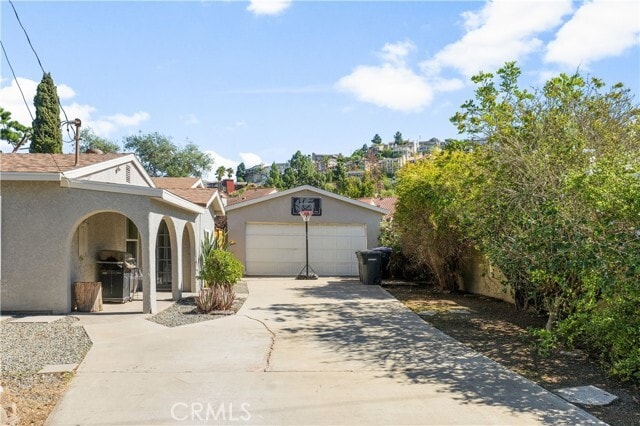 Building Photo - 285 S Espanita St