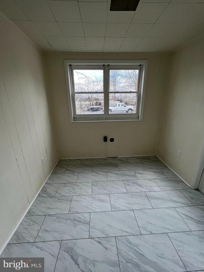 Building Photo - 3 Bedroom Home Near Downtown Lancaster