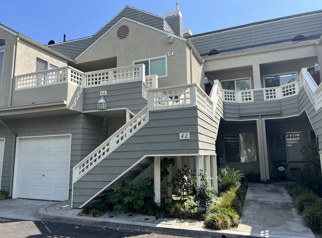 Building Photo - Amazing one bedroom condo in desirable Aliso Viejo