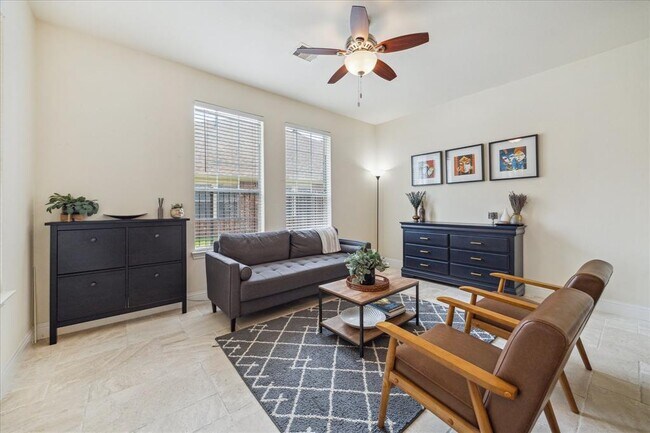 Building Photo - 9510 Comstock Meadows Dr