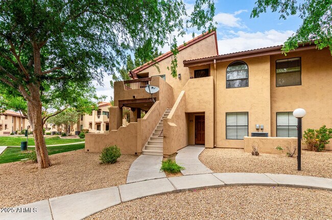 Building Photo - 1351 N Pleasant Dr