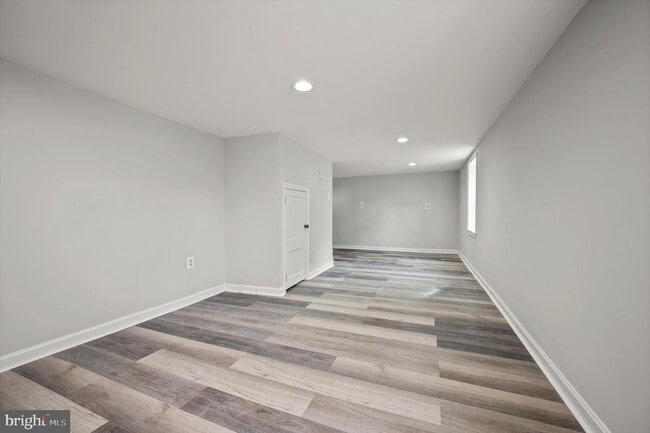 Building Photo - 8807 Fearne Ave