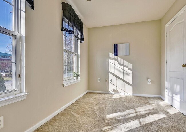 Building Photo - Resort-Style High View Townhome with 2-Car Garage, Private Office & Walkable Hunt Valley Location