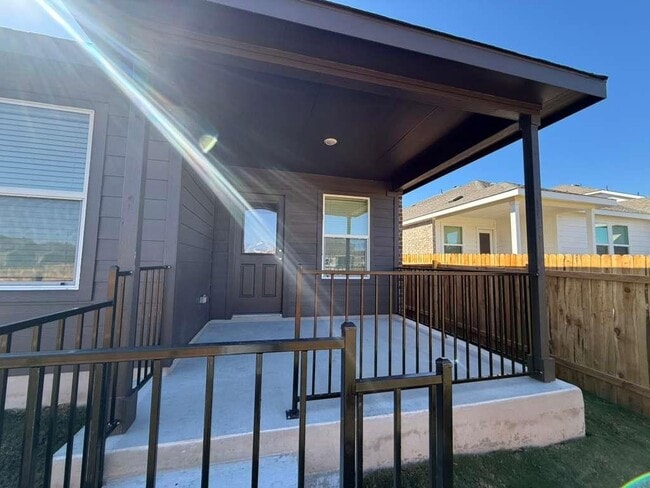 Building Photo - 18020 Lark Sparrow Dr