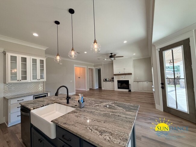 Building Photo - Elegant 4-Bedroom Home in Elliot Point with multiple neighborhood parks!