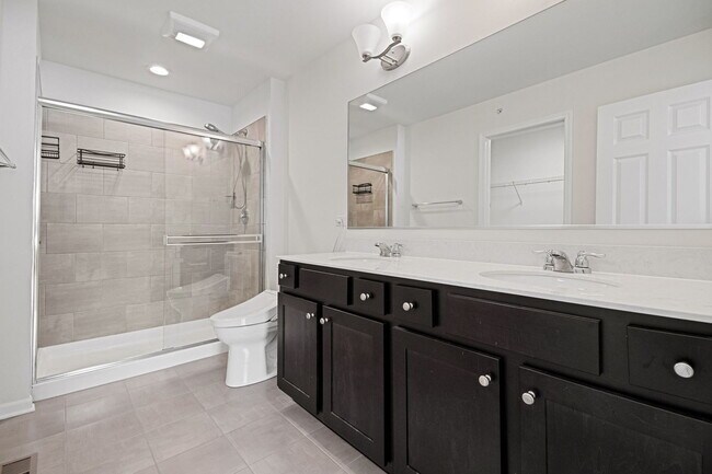 Building Photo - 4426 Monroe Ct