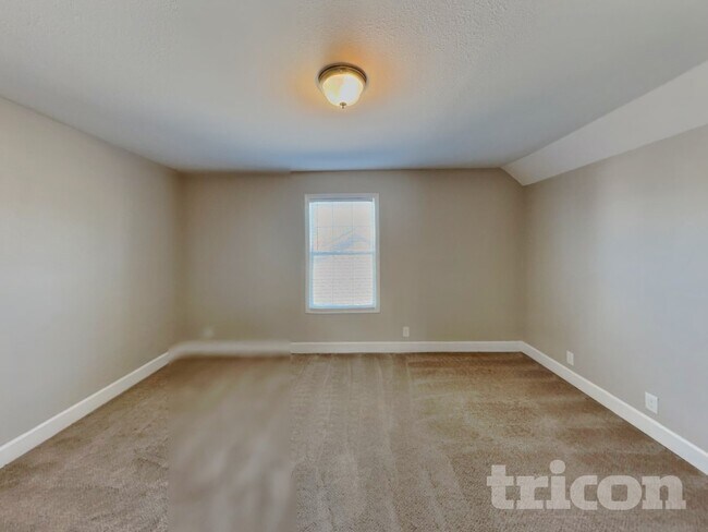 Building Photo - 947 Lavergne Ln