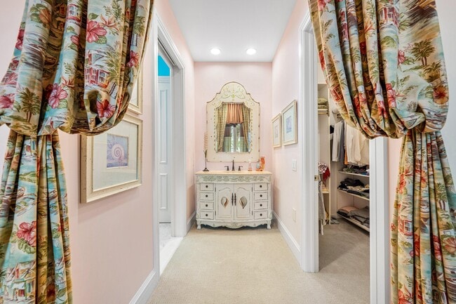 Building Photo - 2525 S Ocean Blvd