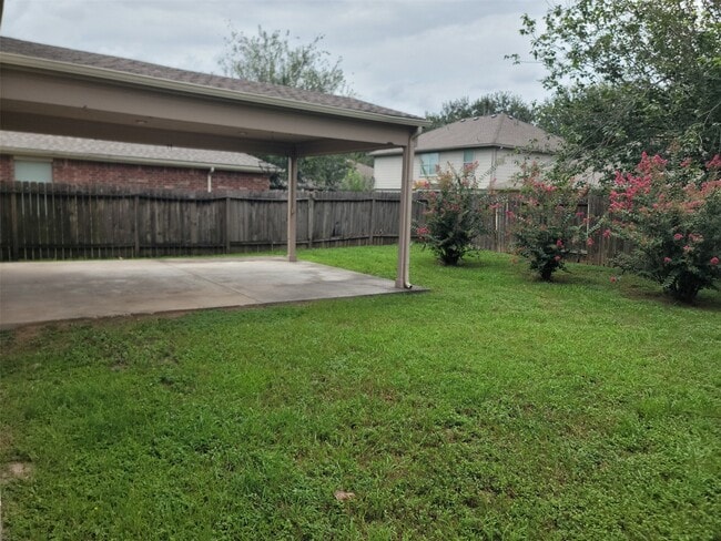 Building Photo - 6014 Drenner Park Ln